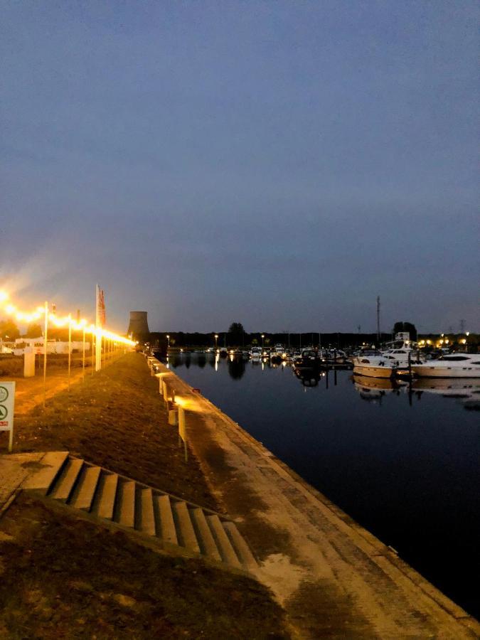 Bed And Breakfast De Biesbosch - In 'T Riet 드리멜런 외부 사진